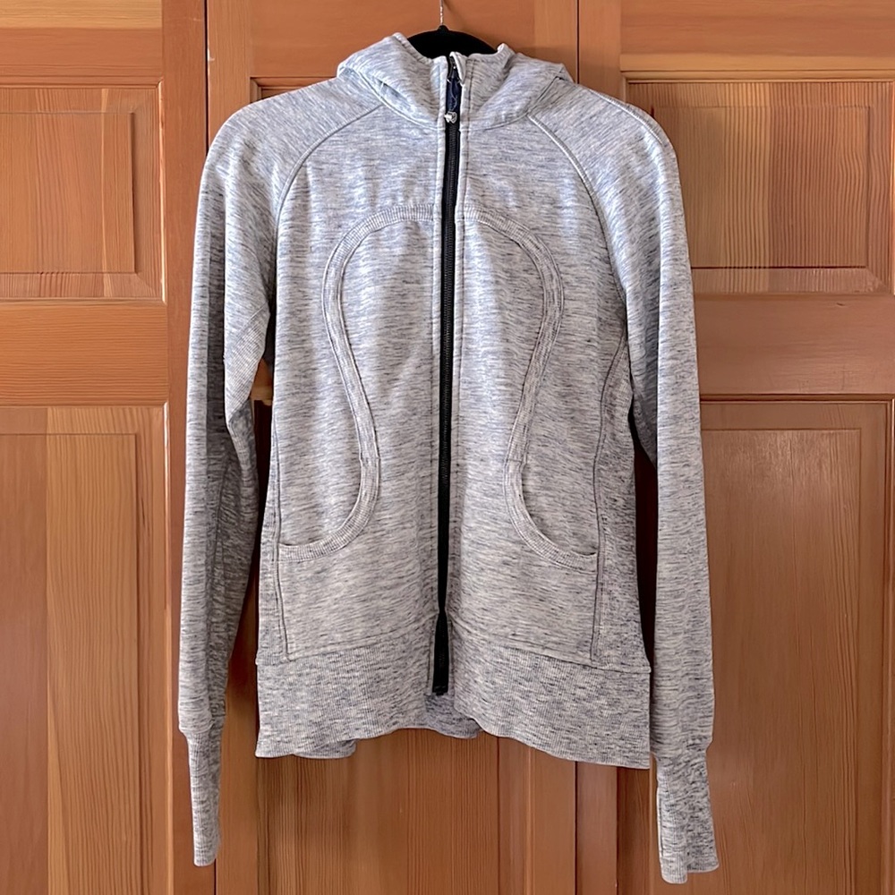 Lululemon scuba full-zip hoodie. EUC, barely worn. Blue & white space dye fabric